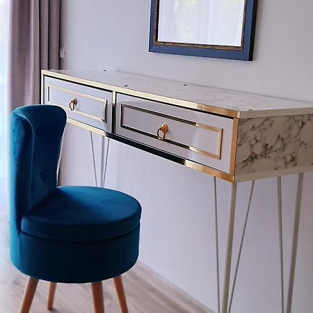 Eral Apartment Mamaia Esterno foto